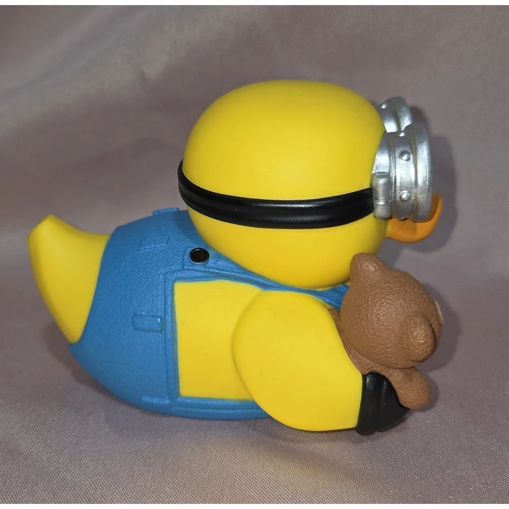 TUBBZ 1st EDITION MINION BOB Collectible RUBBER Duck JEEP UNIVERSAL STUDIOS